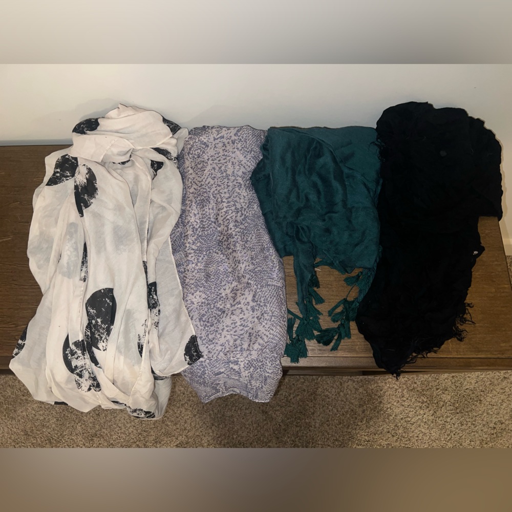 4 Lightweight Scarves Package